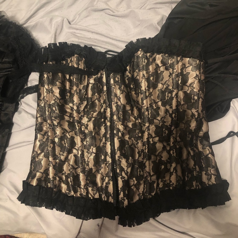 Corset brown and black lace